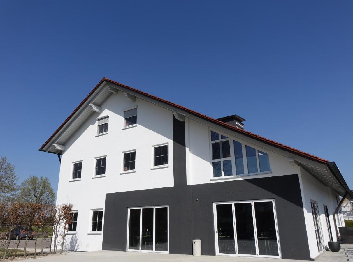 Das Singold Hotel Mit Highspeed Wlan Und Digitalem Schluessel 슈바브문첸 외부 사진