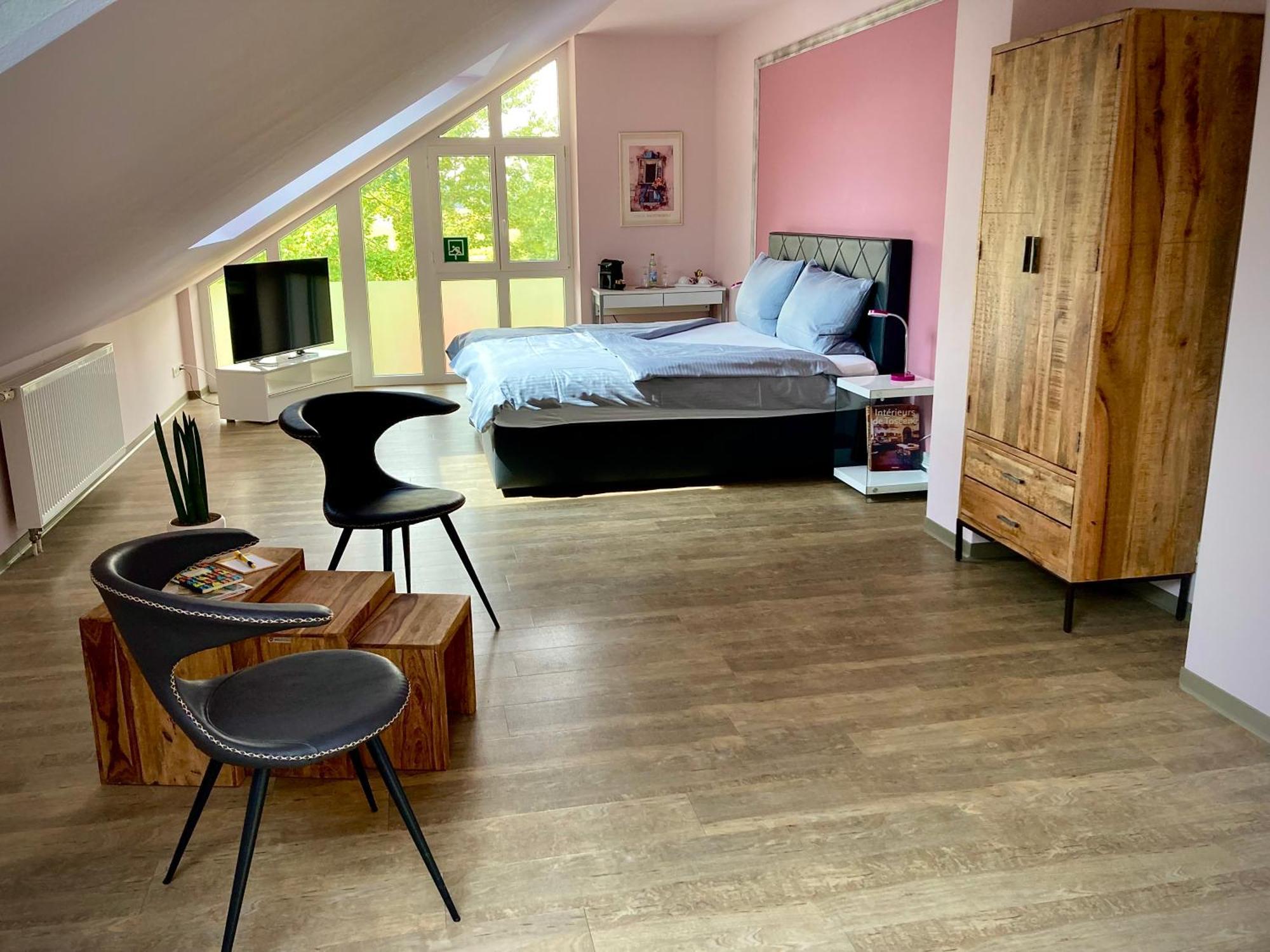 Das Singold Hotel Mit Highspeed Wlan Und Digitalem Schluessel 슈바브문첸 외부 사진
